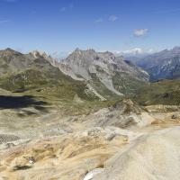 Du col de Chavière, la descente sur Pralognan la Vanoise.